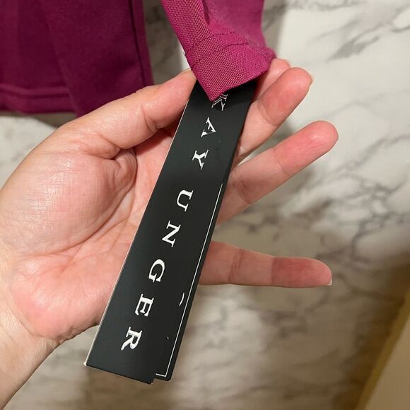 Kay Unger Maroon Burgundy Sweater
Sweatshirt - Picture 3 of 8